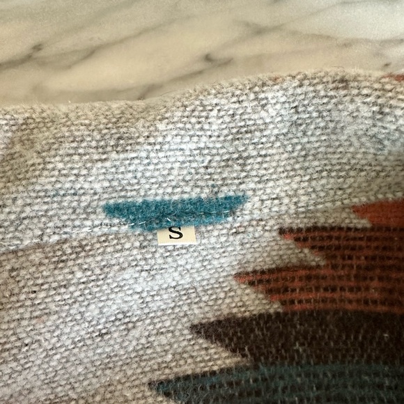 Southwest / Aztec Style Oversized Flannel Jacket NWOT - Picture 7 of 15